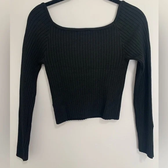 Cropped fitted black sweater. Women’s size XS. NWOT - Picture 3 of 5